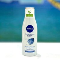 Sữa rửa mặt Nivea chai 200ml