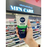 Sửa rửa mặt NIVEA MEN WHITE Acne-Oil Control SPOT and OIL FIGHTER SCRUB 10X Whitening 100g ( xanh lá)