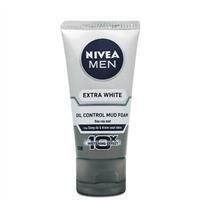 Sữa rửa mặt sáng da tạo bọt siêu mịn NIVEA Men Extra White