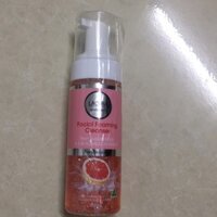 Sữa rửa mặt tạo bọt Lacura