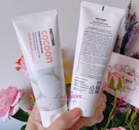 Sữa rửa mặt tẩy da chết Pretty Skin Cocoon Pore Scrub Foam