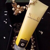 Sữa rửa mặt thảo dược RIORI