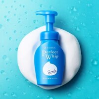 Sữa Rửa Mặt Tự Tạo Bọt Senka Perfect Whip Speedy Moist Touch Dành Cho Da Khô & Da Thường 150ml