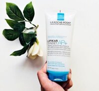 Sữa rửa mặt và sữa tắm giúp làm sạch da, cung cấp độ ẩm, làm dịu và bảo vệ da phù hợp cho trẻ em và trẻ sơ sinh   La Roche-Posay Lipikar Syndet Ap+ Lipid-Replenishing Cream Wash Anti-Irritation Anti-Scratchinglanf