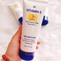 Sữa rửa mặt vitamin e thái