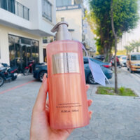 Sữa Tắm Collagen Hương Nước Hoa Kèm Bông Tắm 500Ml Hàn Quốc