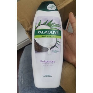 Sữa tắm dưỡng ẩm Palmolive 650ml