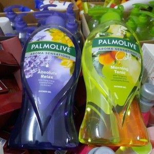 Sữa tắm dưỡng ẩm Palmolive 750ml