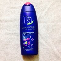 Sữa tắm FA hàng xách tay Đức,mềm mại và thơm cực lâu với hương hoa tinh khiết. Chai dung tích 250ml