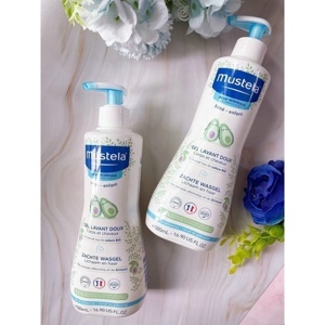 Sữa tắm gội chung Mustela 500ml