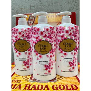 Sữa tắm hoa anh đào Double Rich Blooming Love 800g