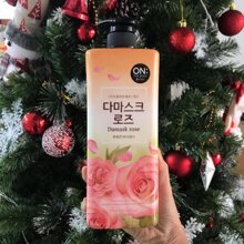Sữa tắm On The Body Damask Rose 900ml