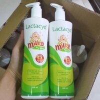 Sữa tắm Lactacyd