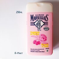 Sữa tắm Le Petit Marseillais của Nga hoa mẫu đơn và mâm xôi 2 cho làn da mướt mịn 250ml