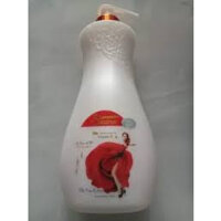 sữa tắm nước hoa hồng Salome 900ml tặng kèm bông tắm tròn lớn dày dặn
