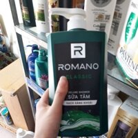 Sữa tắm Romano 650ml