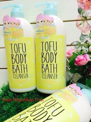 Sữa tắm trắng da Tofu White Tofu Body Bath Cleanser 750ml