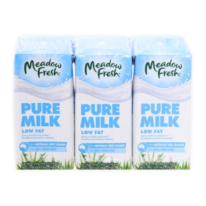 Sữa tươi tiệt trùng ít béo Meadow Fresh lốc 3 hộp x 250ml