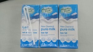 Sữa tươi tiệt trùng ít béo Meadow Fresh lốc 3 hộp x 250ml