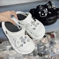 Sục crocs Tặng kèm 14 sisker