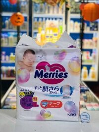 Tã dán Merries Newborn, NĐ - NB68+4 (-5kg)