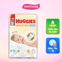 Tã dán sơ sinh Huggies Skin Perfect (S, 4-8kg, 54 miếng)