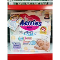 Tã/bỉm dán Merries size NB 90 miếng (Cho bé dưới 5kg)