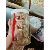 Tai heo ngâm chua ngọt