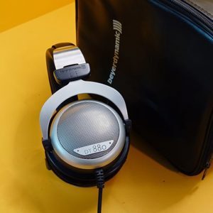 Tai nghe Beyerdynamic DT 880 PRO Semi-Open Dynamic Studio Headphones (250 Ohms)