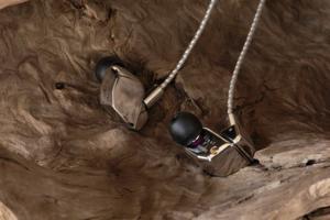 Tai nghe Final Audio A8000