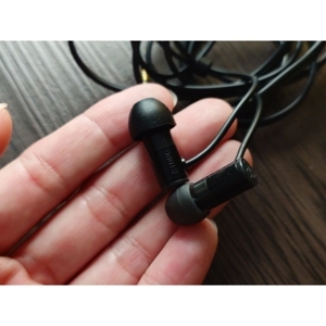 Tai nghe Final E1000