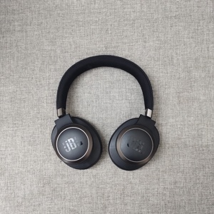Tai nghe - Headphone JBL Live 650BTNC