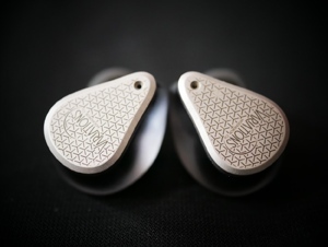 Tai nghe Moondrop Variations