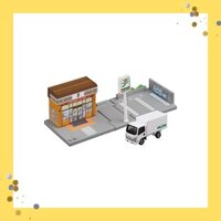 TAKARA TOMY "TOMICA TOMICA TOMICA TOWN 7-Eleven (with TOMICA)" Minicar Car Toy 3 years old and up Toy safety standard passed ST mark certification TOMICA