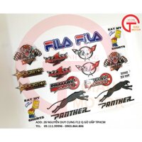 TẤM TEM BẰNG DECAL NỔI CHỮ FILA. VÀ HÌNH ẢNH DÁN TRANG TRÍ XE
