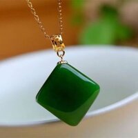 Tân Cương Mới Ngọc Hetian Mặt Dây Chuyền Cao Cấp Jasper Rau bina Xanh Vàng 18k Kẻ Sọc Vuông Người Bảo Vệ Cao Cấp Khí Quyển Ngọc Mặt Dây Chuyền