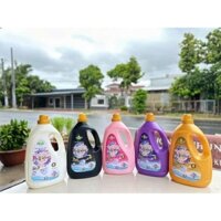 tặng 1 chai xịt vải khô combo 2 can 4/kg nước giặt xả hygienec .