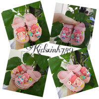(Tặng 10 Sticker)Dép Sục Crocs Baya Màu Hồng+Mix Sticker Cho Bé Gái. Hàng Xuất Cao Cấp. Nhựa Không Mùi. Chất Mềm. Êm Châ