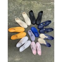 [TẶNG KÈM CHARM] GIÀY NHỰA NATIVE ĐI MƯA, ĐI BIỂN ÊM, MỀM CÓ SIZE CHO BÉ VÀ NGƯỜI LỚN