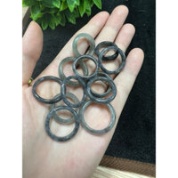 [tặng kèm hộp đựng] Nhẫn phong thuỷ Tâm An - ngọc gà đen- Nhẫn bản