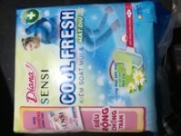 Tặng Thêm 2 Miếng Bên Trong Mỗi Gói   1 Gói Băng Vệ Sinh Diana Sensi Cool Fresh Chiết Xuất Hoa Cúc Mát Diệu Siêu Mỏng Cánh 8 MiếngGói- Date luôn mới