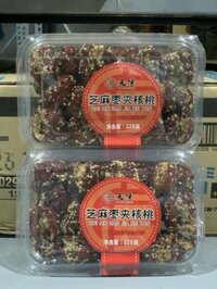 Táo đỏ kẹp óc chó rắc vừng Tian Chun 228g
