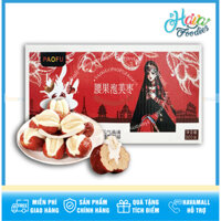 Táo Đỏ Tân Cương Kẹp Hạt Điều Sữa Lạc Đà Mông Cổ Hộp 300g