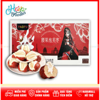 Táo Đỏ Tân Cương Kẹp Hạt Điều Sữa Lạc Đà Mông Cổ Hộp 300g