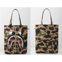 Tạp chí Nhật Bản A Bathing APE BAPE Camo Shark Cushion Túi Tote lớn Túi đeo vai * - * -