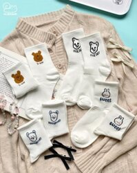 Tất cao cổ trắng gân sọc