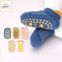 TẤT CHỐNG TRƠN CHO TRẺ SƠ SINH