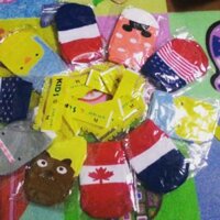 Tất chống trượt cổ ngắn cho bé