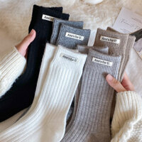 [Tất Cửa Hàng Nhà Máy] [Tất Cửa Hàng Nhà Máy] Tất Cashmere Tất Nữ Giữa Trên Tất Cọc Dày Tất Mùa Thu Đông Dày Tất Nữ Thu Đông Tất Chữ Giá Trị Cao Nhãn Vải Dép Lông