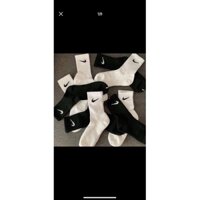 tất nike cổ thấp và cao